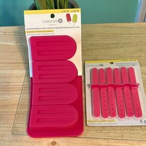 Celebrate It Pink Silicone Popsicle Mold Set